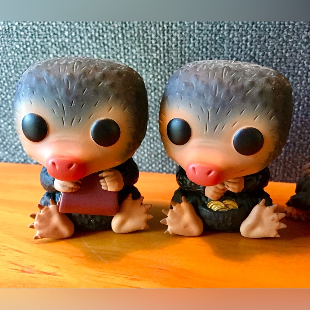 2 Funko Pop FANTASTIC BEASTS Niffler With Coins Purse Vinyl Figures Collectible